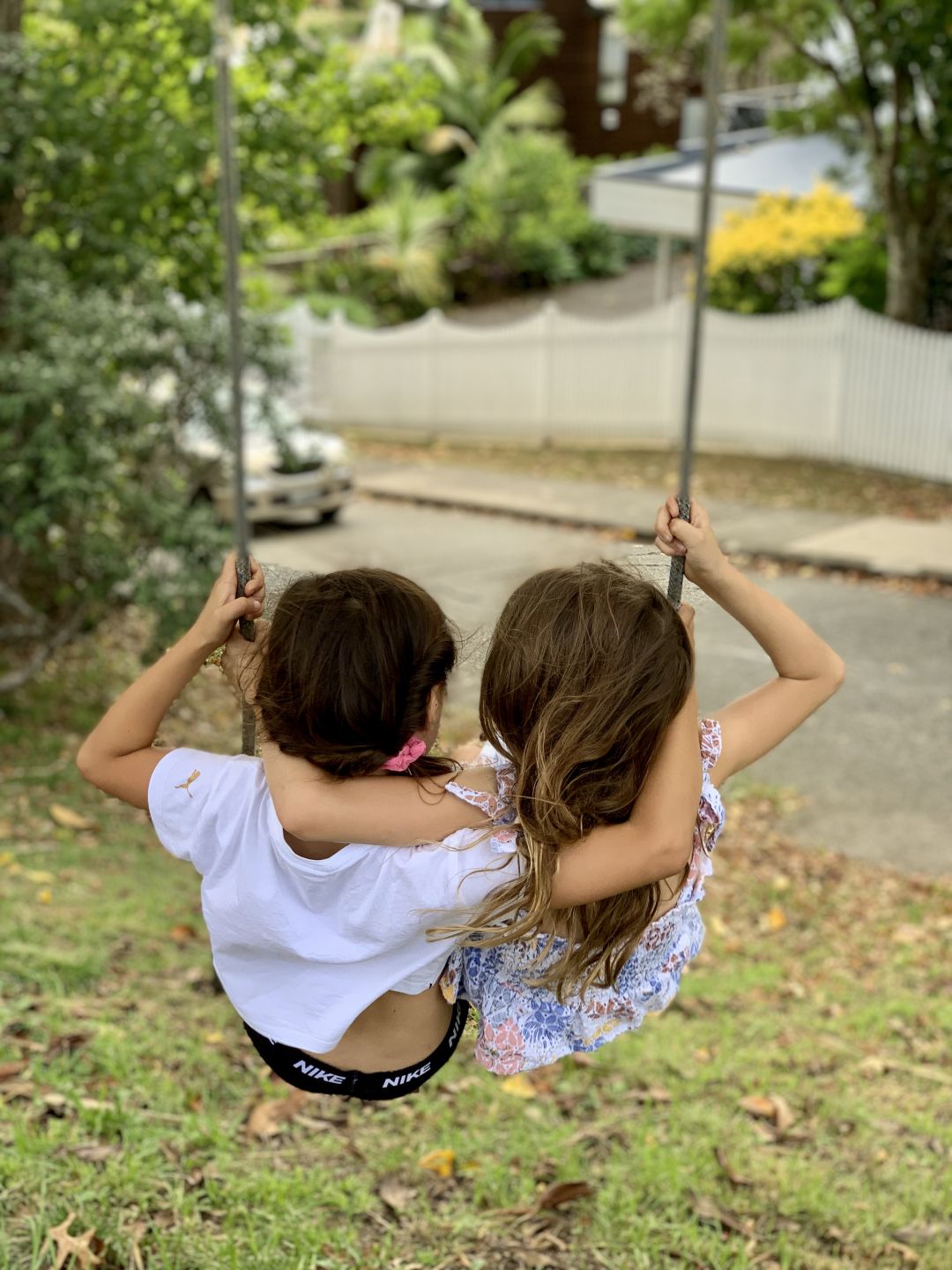 Lisa Joe's Swinging Telephone Road